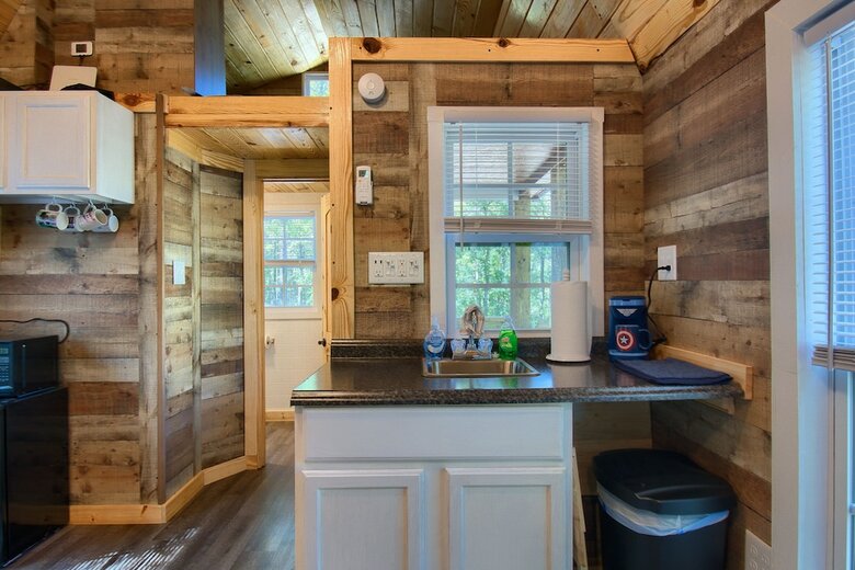 Parker Creek Bend Cabins