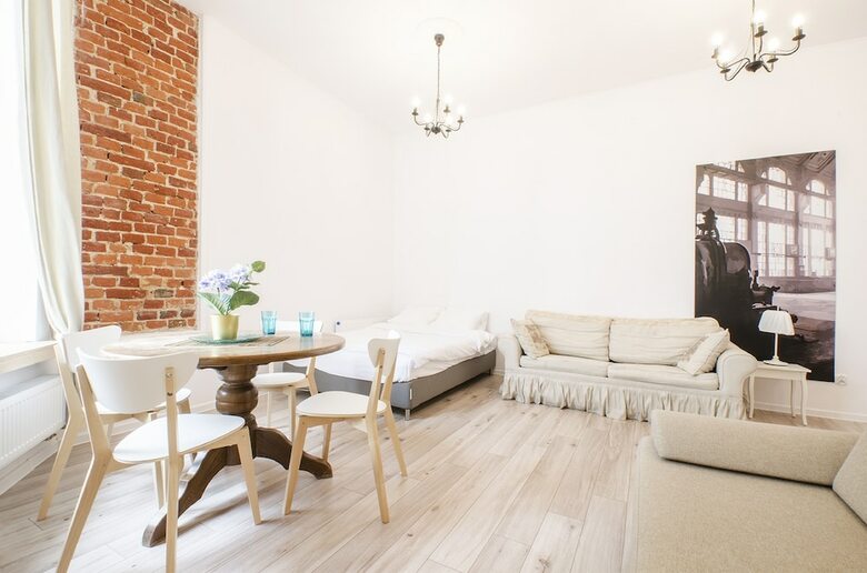 Apartstate On 6 Sierpnia 37