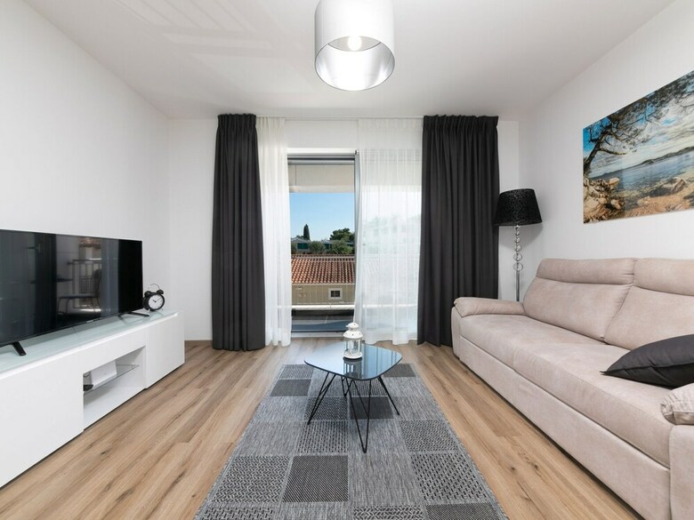 Apartamentos Luxurious Villa In Vrsar Near Beach