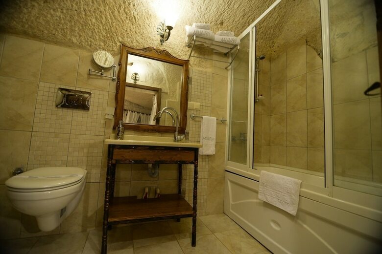 Hotel Valley Inn Cave