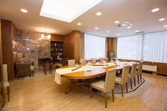 Hotel Lek