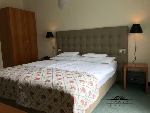Hotel Hvala - Restaurant Topli Val