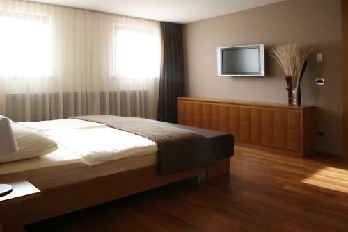 Hotel Hvala - Restaurant Topli Val