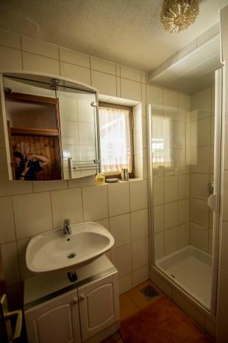 Apartments And Holiday Home Grohar