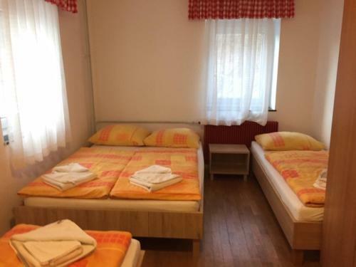 Youth Hostel Nika