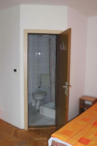 Youth Hostel Nika