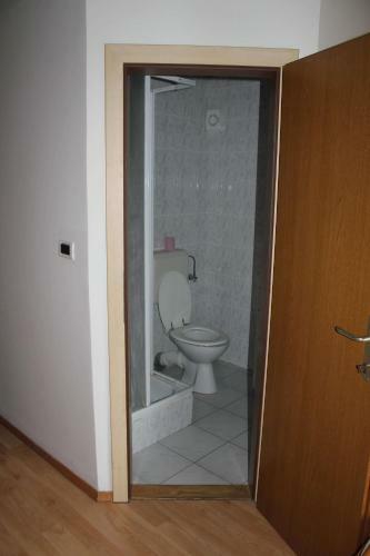 Youth Hostel Nika