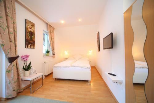 Apartments And Rooms Jozica