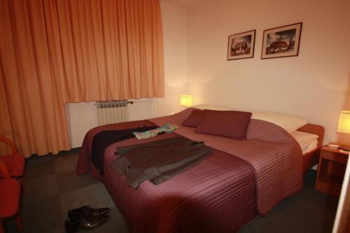 Hostal Vila Romana