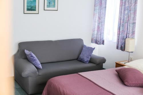 Hostal Vila Romana