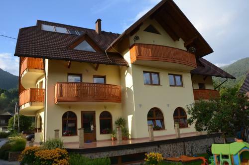 Hostal Apartments & Rooms Tempfer