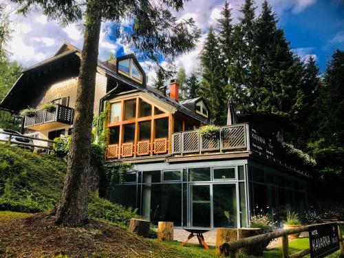 Hostal Villa Triglav