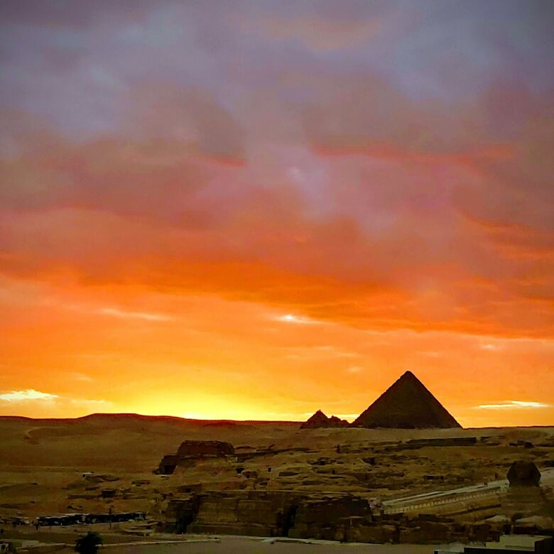 Hotel Golden Pyramids View Inn