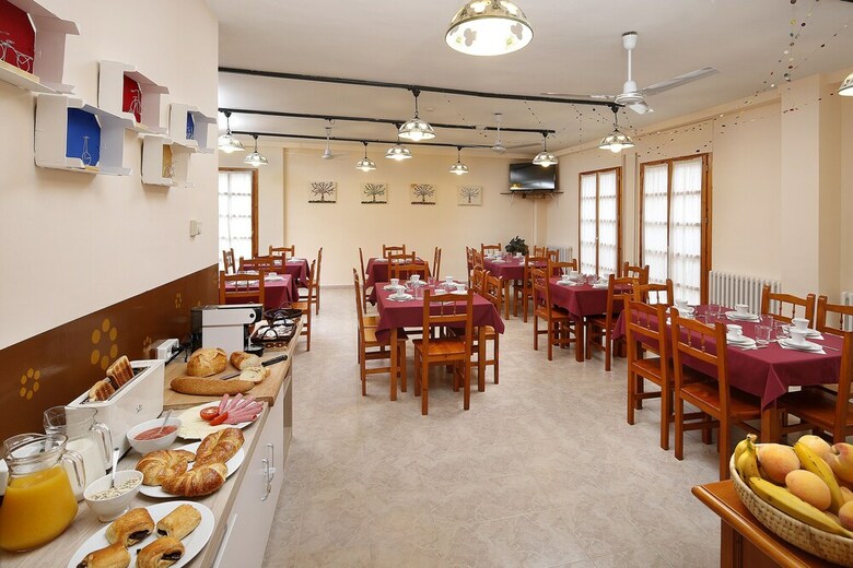 Hostal Albergue Sierra de Arbe