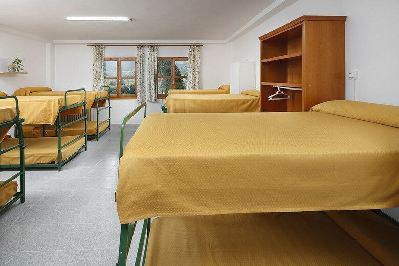 Hostal Albergue Sierra de Arbe