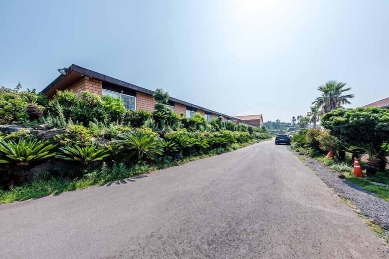 Joy Red Clay Resort