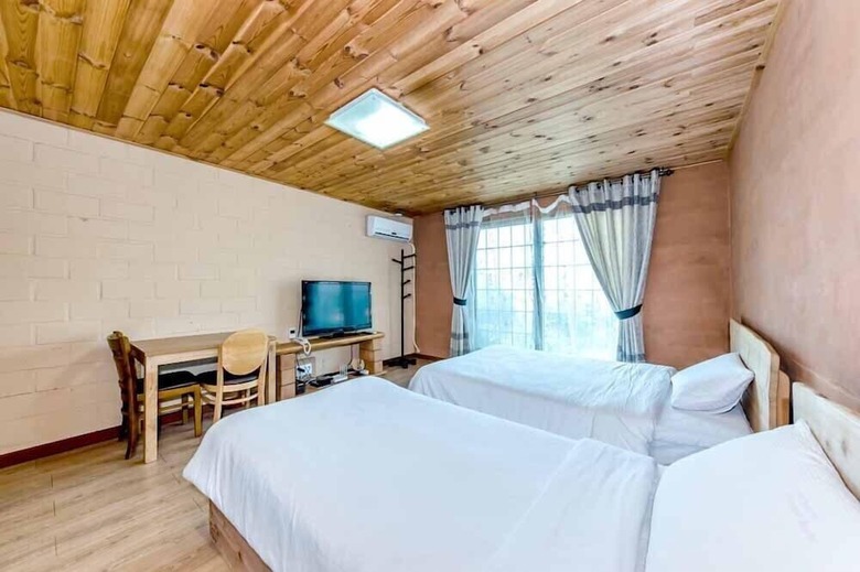 Joy Red Clay Resort