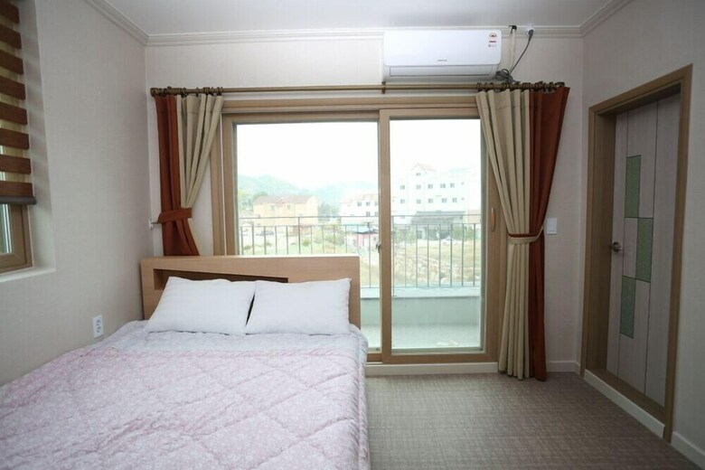 Pension Samcheok Aramaru