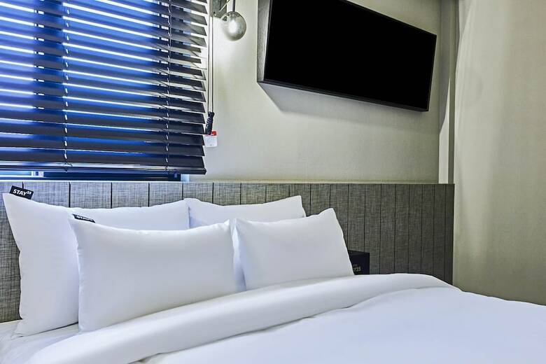 Hotel Stay 25