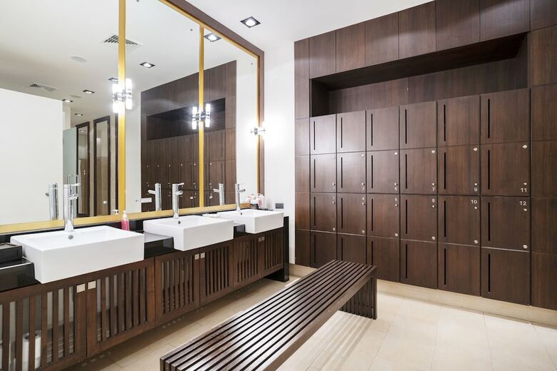 Maroon Infinity Residence By Favstay