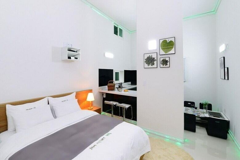Semi Resort Noblesse