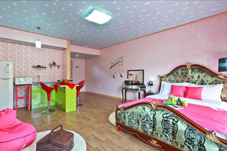 Salvia Pension