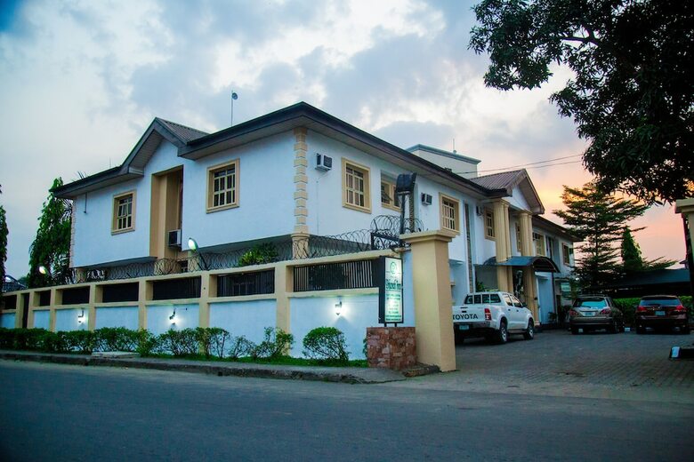Hotel Bhanek Inn