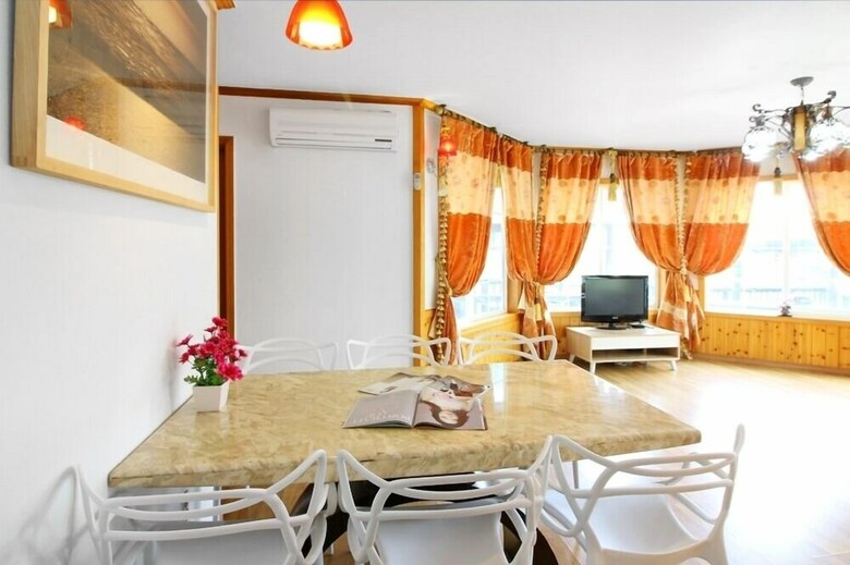 Pension Roseway