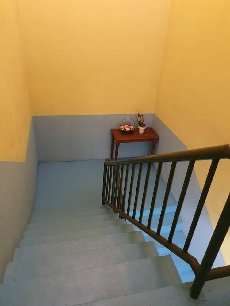 Oyo 89784 Impiana Hotel