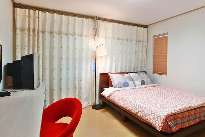 Ostar House