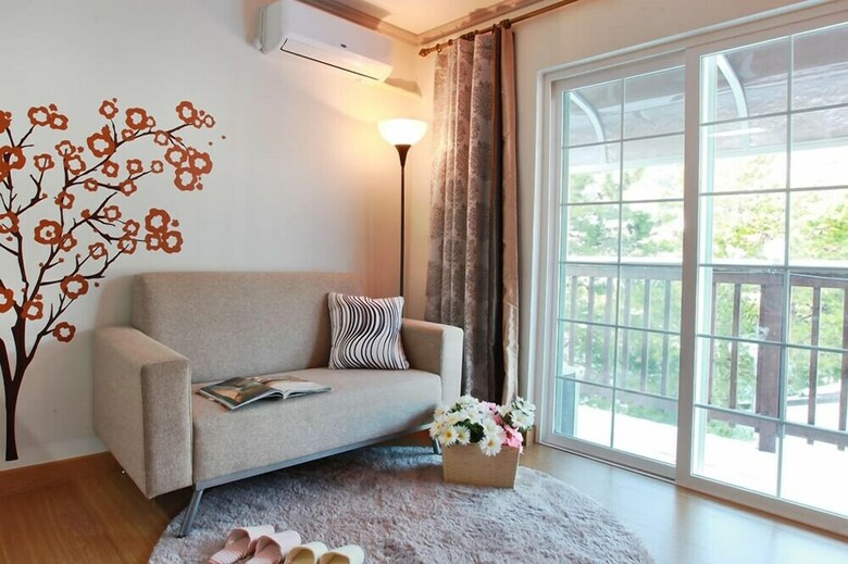 Ostar House