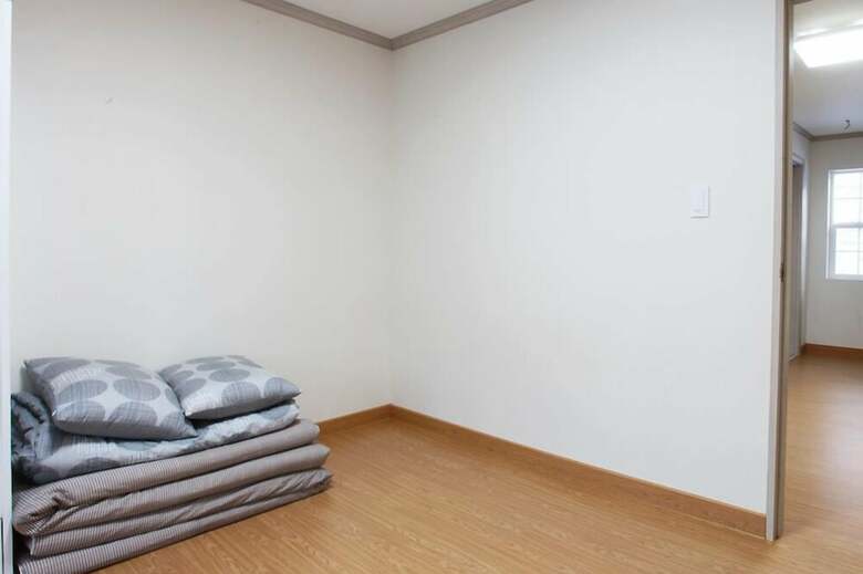 Ostar House