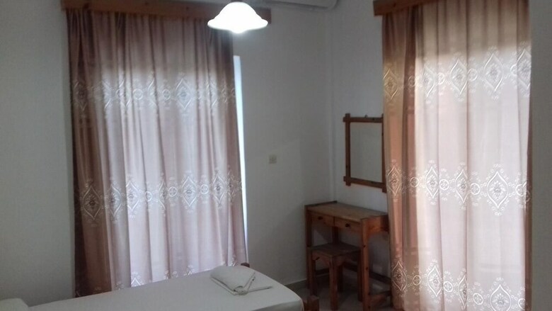 Hotel Full House Kavos