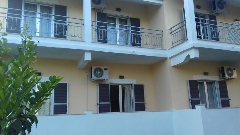 Hotel Full House Kavos