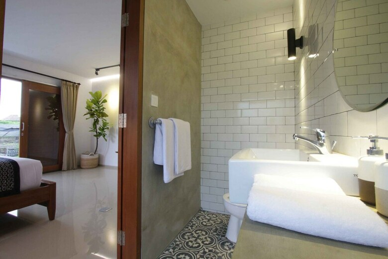 Hotel Kubu Tropis