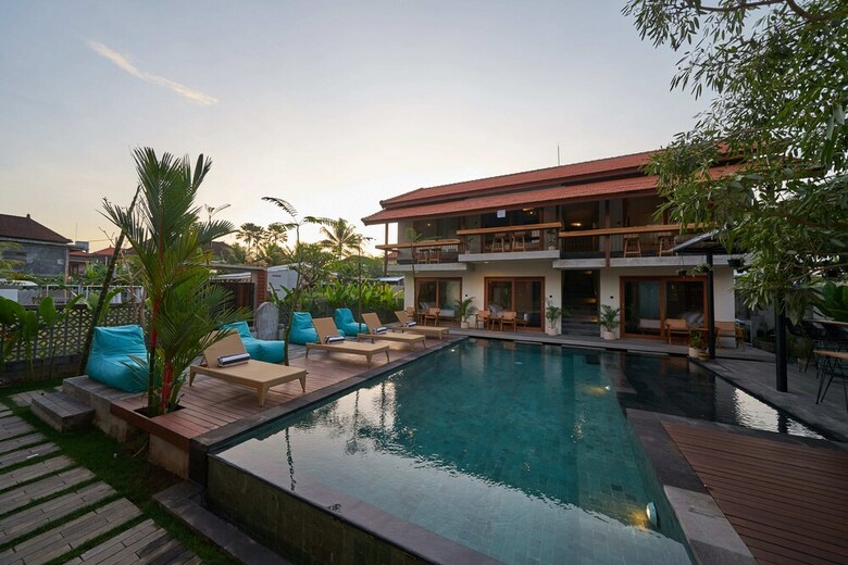 Hotel Kubu Tropis