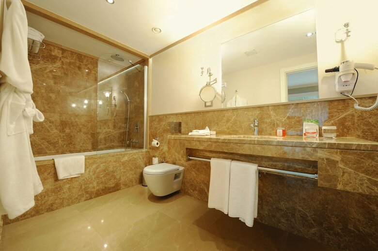 Hotel Ramada By Wyndham Istanbul Asia