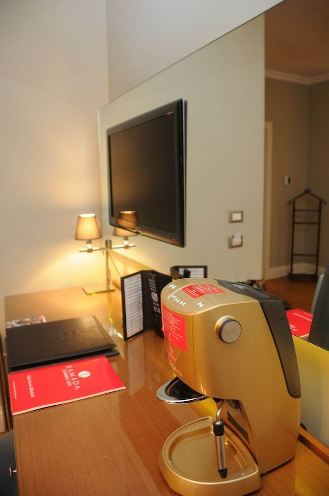 Hotel Ramada By Wyndham Istanbul Asia