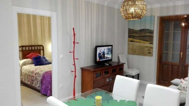 Apartamentos Completo Alarc�n Centro