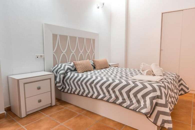 Apartamento Completo Pernaleros Centro