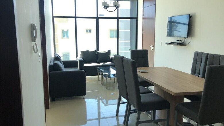 Apartamentos Nuevo, C�modo Y Seguro A UNA Cuadra Del Mar (E)