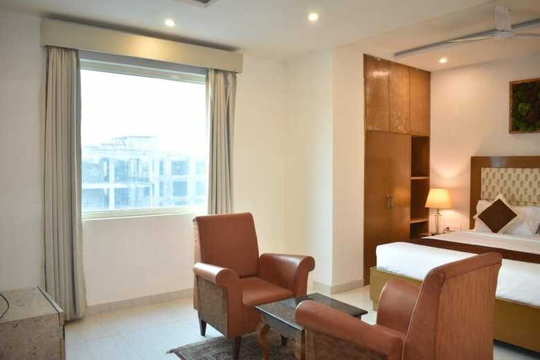 Noosa By Dcrest Hotel