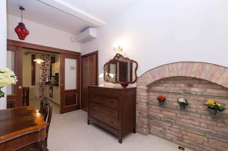 Apartment With 2 Bedrooms In Venezia, With Wifi
