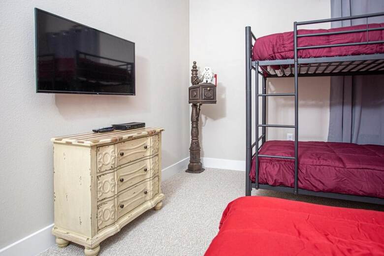 Modern 4 Bedrooms Townhouse Su2662