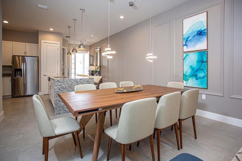 Modern 4 Bedrooms Townhouse Su2662