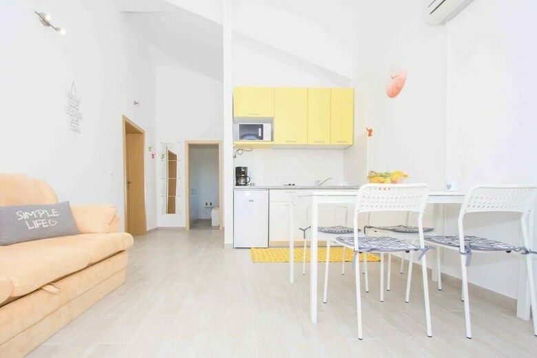 Sunny Apartments