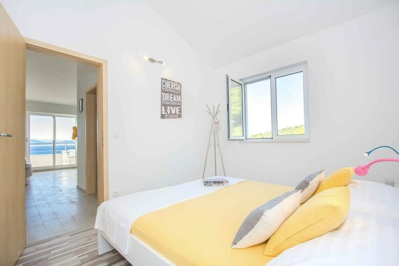 Sunny Apartments