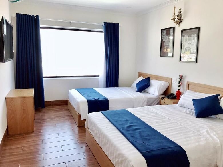 Hata Hotel