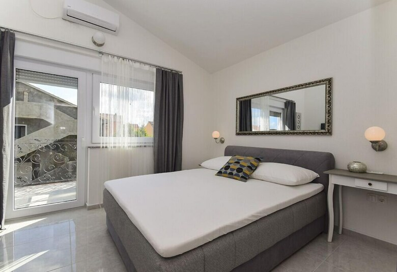 Apartamentos Mary Rose Vodice