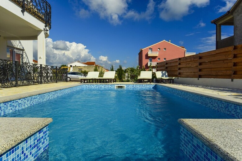 Apartamentos Mary Rose Vodice